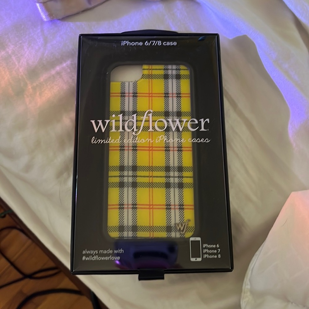 Clueless wildflower case
